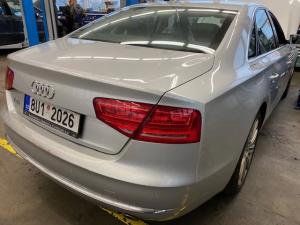 Audi A8 oprava motoru, oprava karoserie